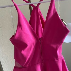 Cute dress, perfect for graduation, party weeding